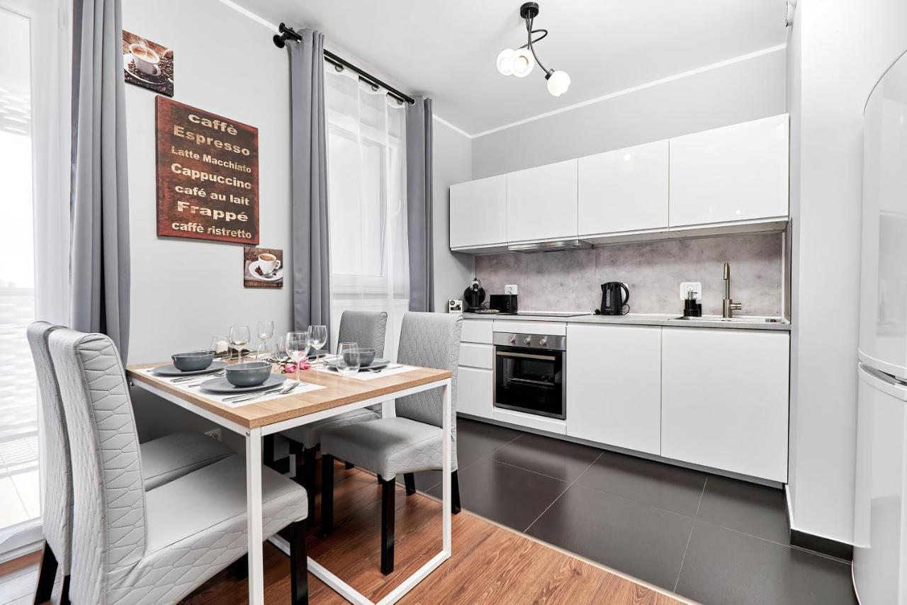 Apartment Wroclaw Sikorskiego With Free Garage By Renters Prestige エクステリア 写真