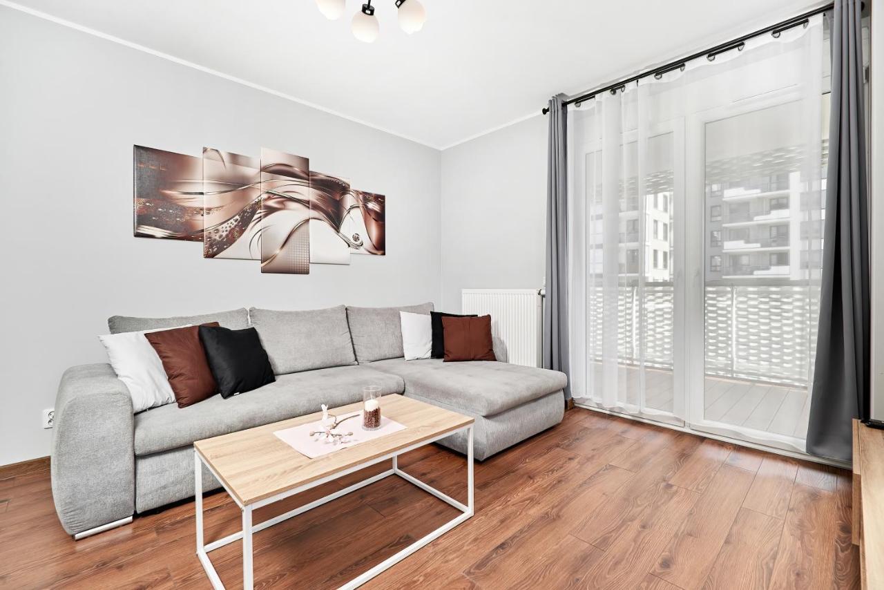 Apartment Wroclaw Sikorskiego With Free Garage By Renters Prestige エクステリア 写真