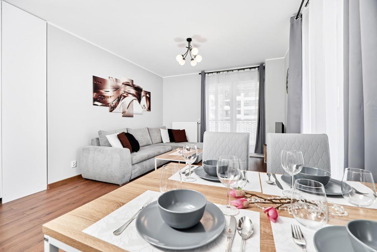 Apartment Wroclaw Sikorskiego With Free Garage By Renters Prestige エクステリア 写真
