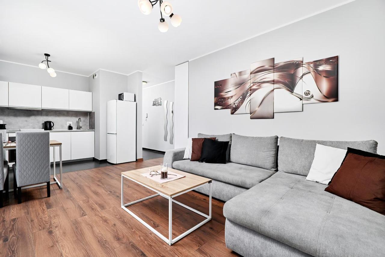 Apartment Wroclaw Sikorskiego With Free Garage By Renters Prestige エクステリア 写真
