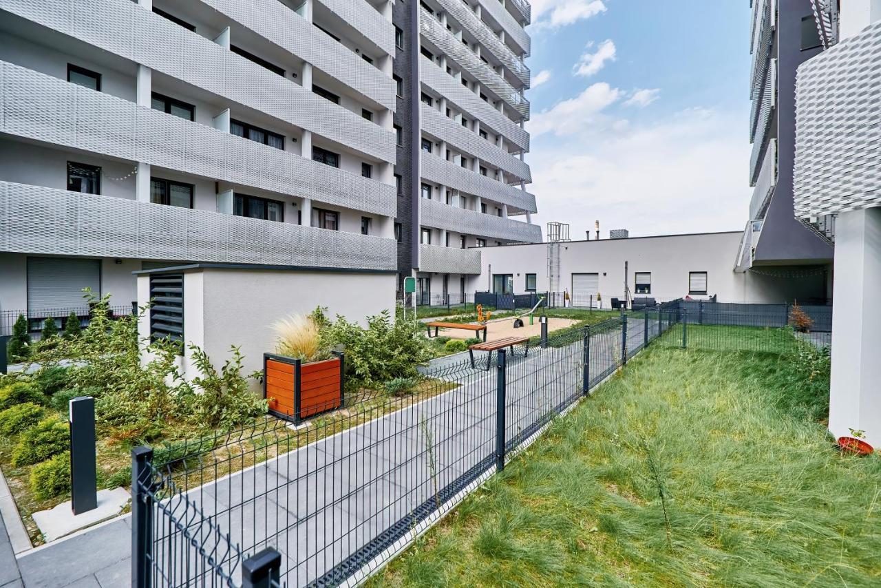 Apartment Wroclaw Sikorskiego With Free Garage By Renters Prestige エクステリア 写真